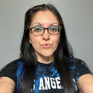 Meet your Posher, Jennie